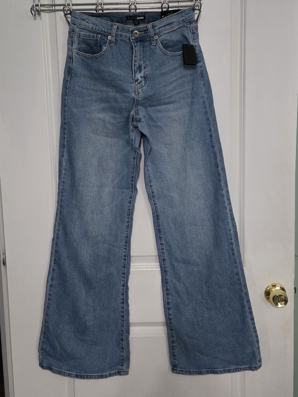 Fashion Nova Wide Leg Light Blue Womens Jeans - Size 5/27 New
